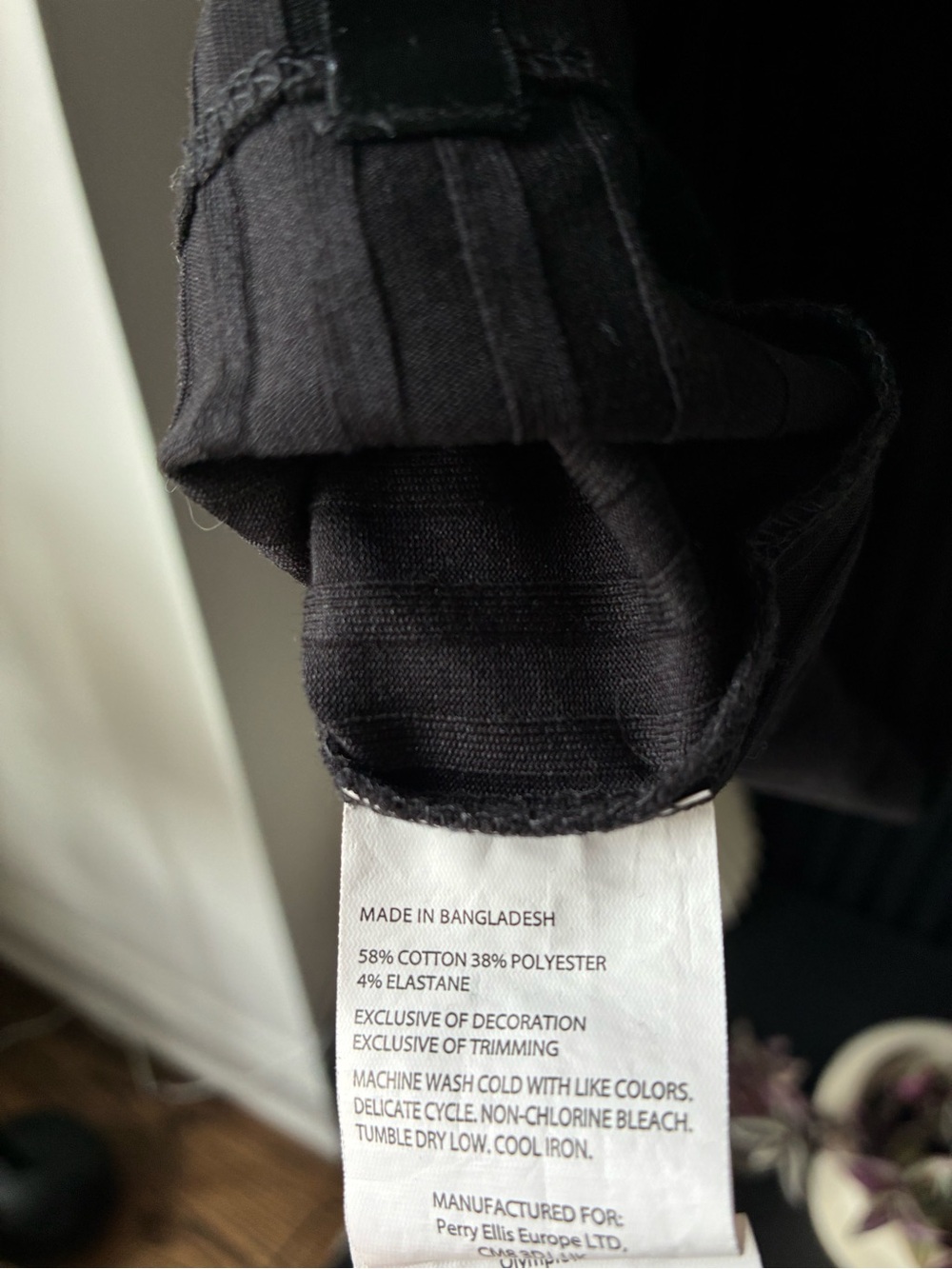 Perry Ellis Black Ribbed Zip-Front Polo - Picture 4 of 4